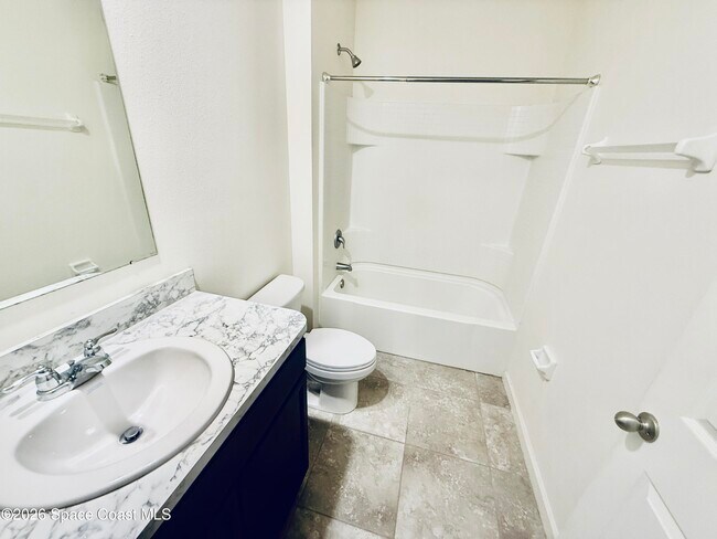 Building Photo - 465 Sorrento Dr