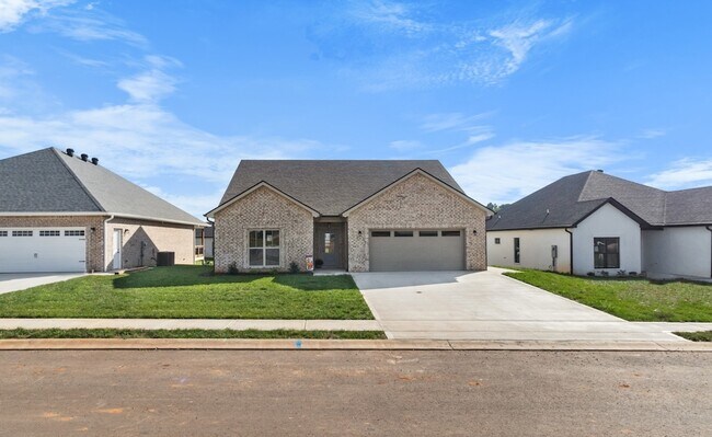 Building Photo - 814 Willowicke Dr