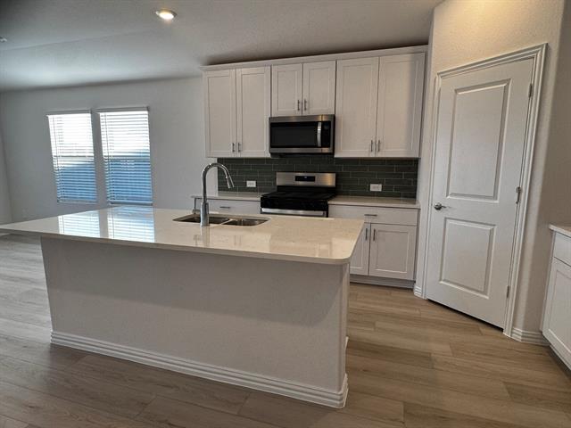 Building Photo - 1362 Los Olmos Ln