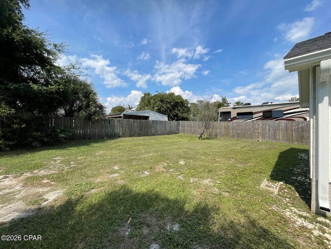 Building Photo - 122 Treasure Palm Dr