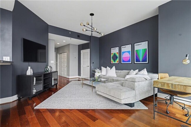 Building Photo - 1080 Peachtree St NE