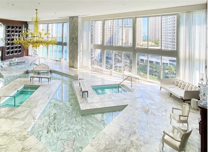 Building Photo - 465 Brickell Ave