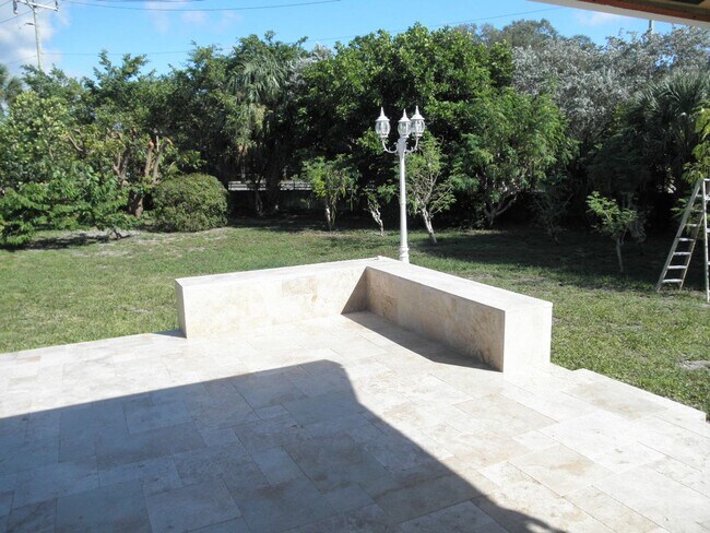 Building Photo - Caldwell Heights In Boca Raton