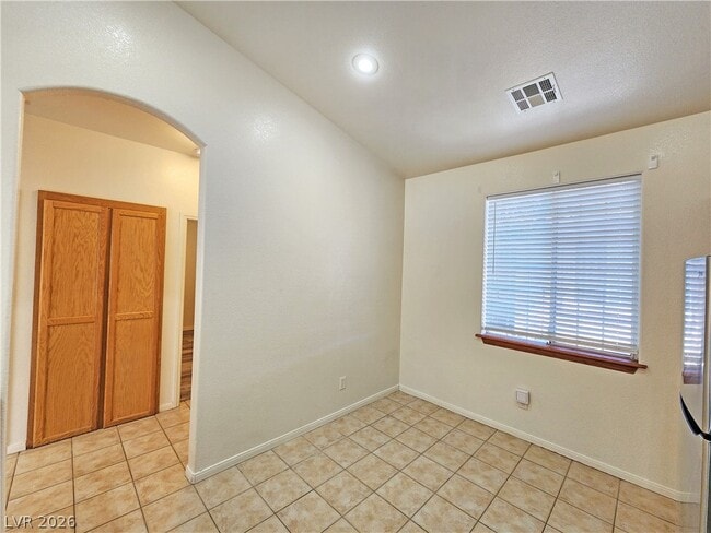 Building Photo - 1041 Marne Ct