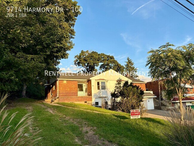 Building Photo - 9714 Harmony Dr