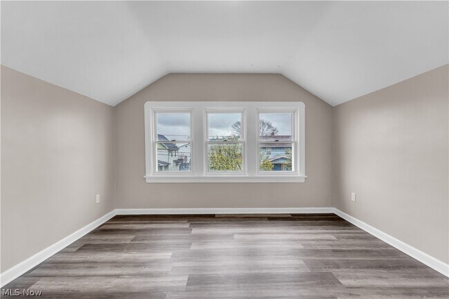 Building Photo - 4318 W 50th St