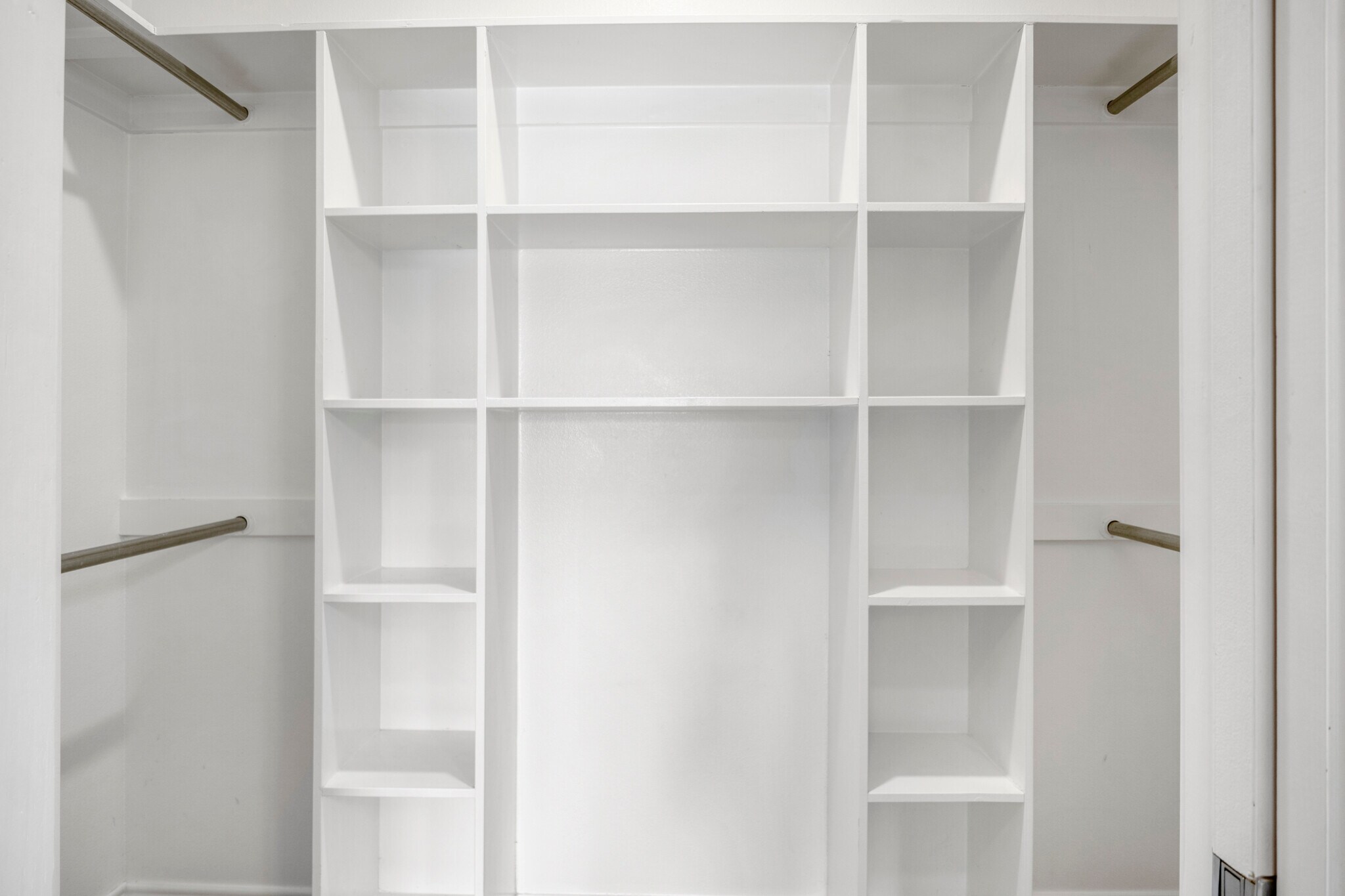 Master Walk in Closet - 16076 Echo Glen Dr