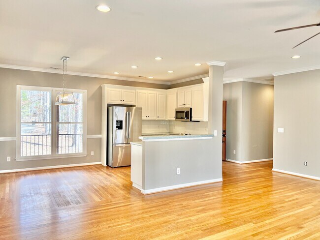 Building Photo - 7809 Deer Trail