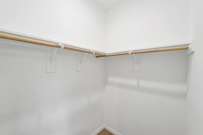 Building Photo - 13311 Campos Dr