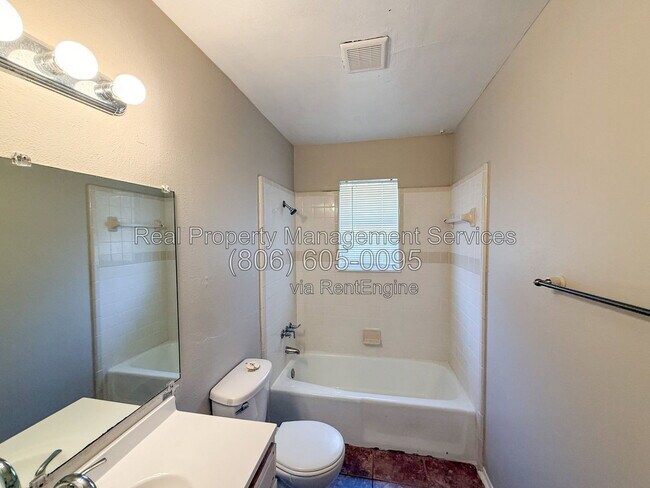 Building Photo - 5422 35th St