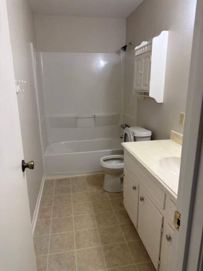 Building Photo - 19103 Shay Ln