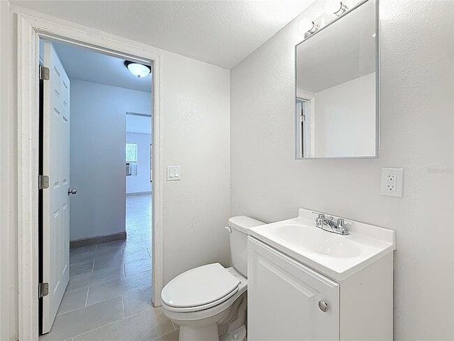 Building Photo - 497 Normandy Rd