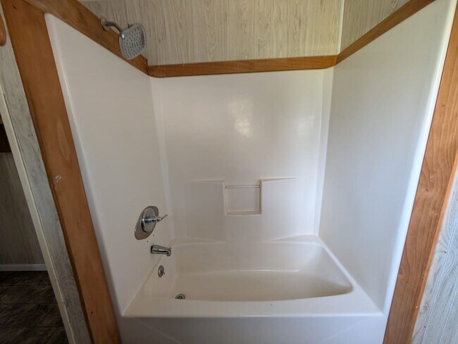 Building Photo - 510 W Bilbo Ave