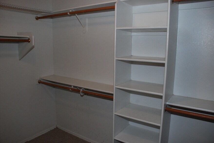 Building Photo - 514 W Laredo Ave