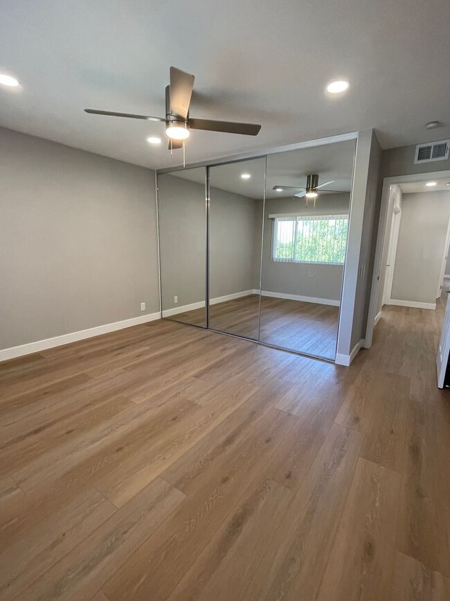 Building Photo - Remodeled Home in Irvine, Includes Attache...