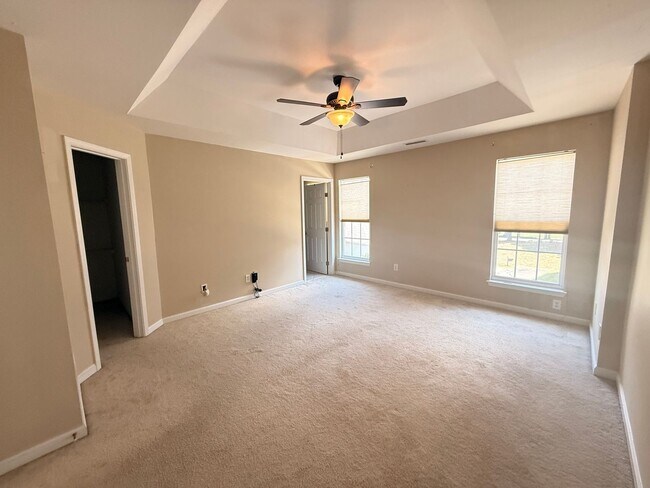 Building Photo - 15641 Castle Watch Ave