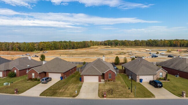 Building Photo - 110 Vienne Pl