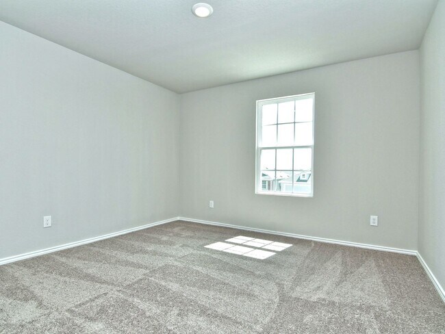 Building Photo - 1950 SF Home in San Antonio - 4 BR /2 BA - WATERWHEEL!!!