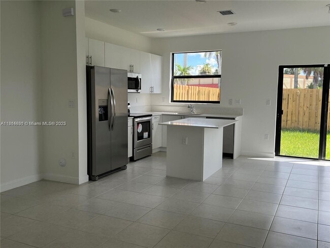 Building Photo - 13364 SW 287th Ter