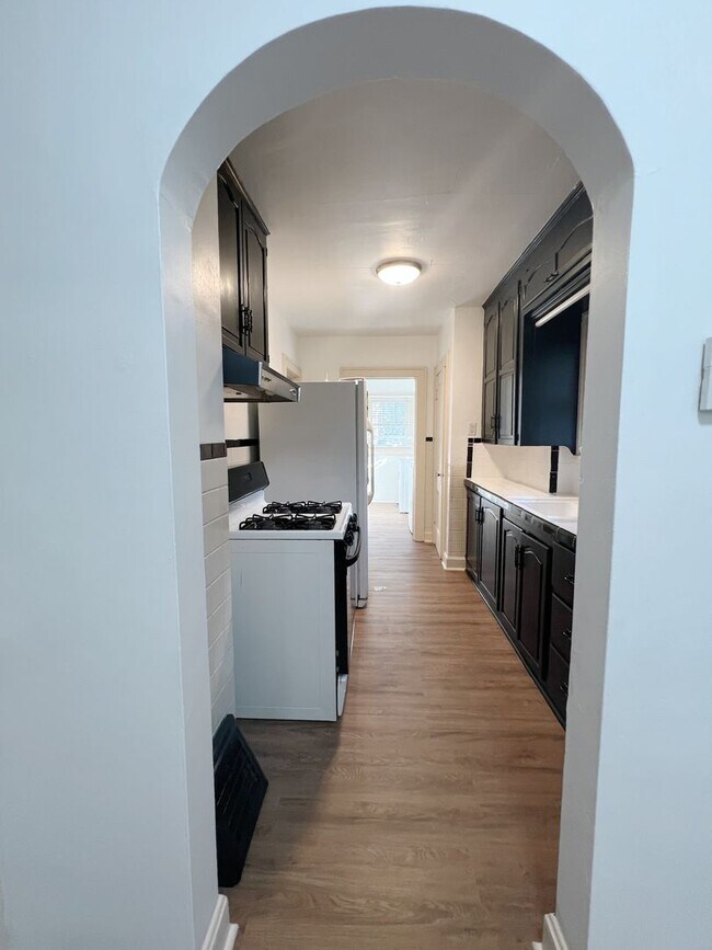 Building Photo - COMING SOON: Beautiful 3-Bedroom Bungalow ...