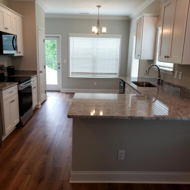 Building Photo - 447 Minnis Rd