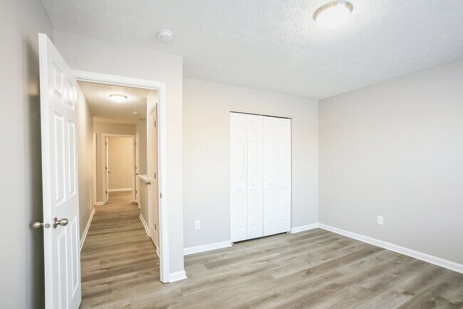 Building Photo - 11435 Arches Dr