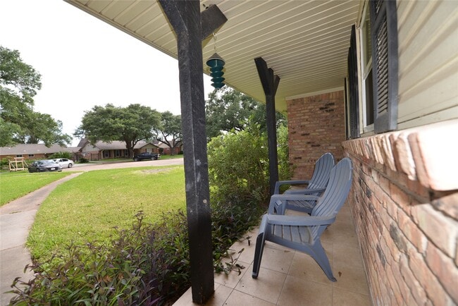 Building Photo - 5118 Lymbar Dr