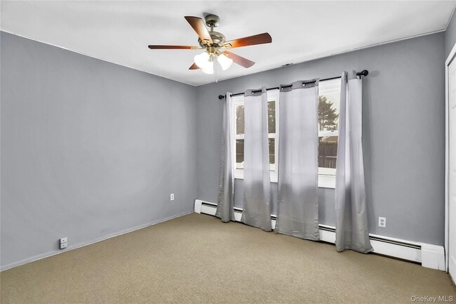 Building Photo - 11 Onyx Dr