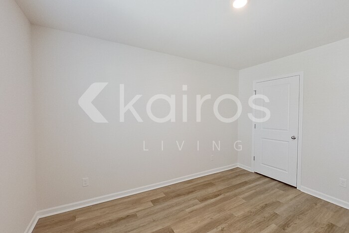 Building Photo - 125 Inez Ave