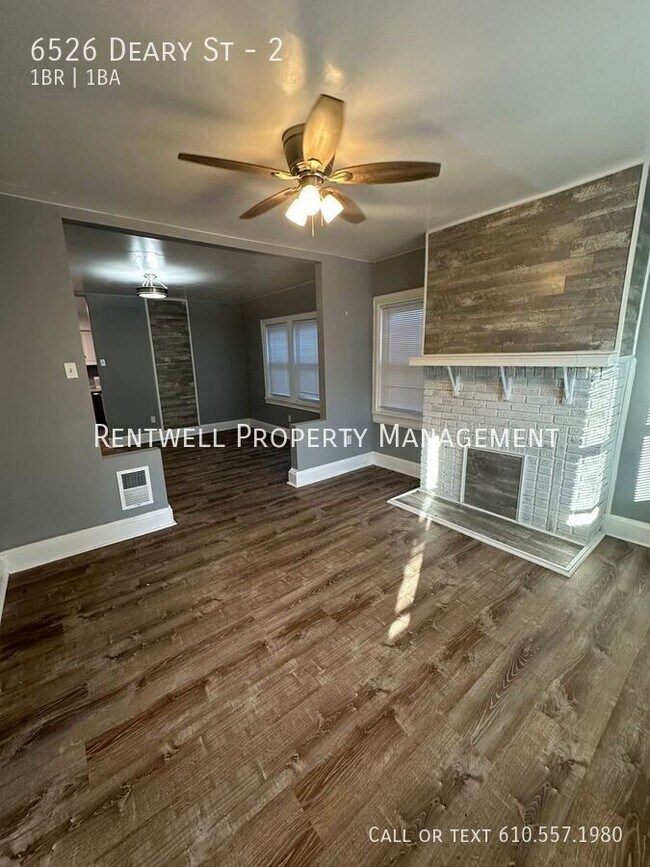 Building Photo - 6526 Deary St