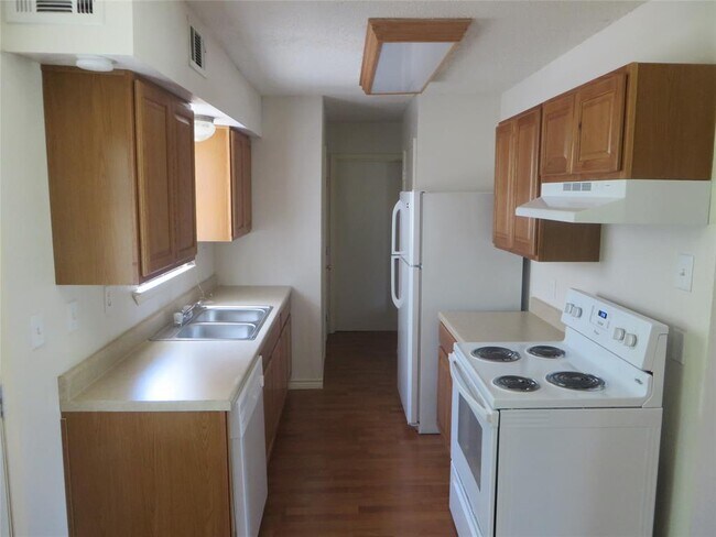 Building Photo - 4511 W Village Ct
