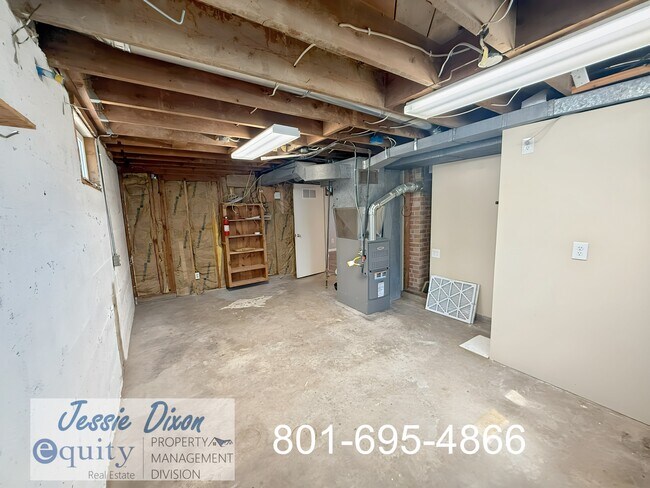 Building Photo - 2610 E 7800 S