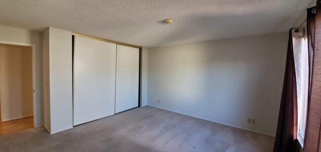 Building Photo - 7312 Phinney Way