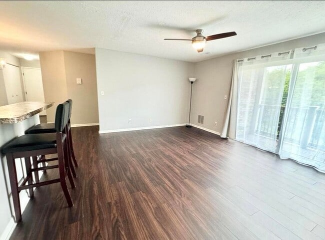 Building Photo - 14 Woodland Hills Dr