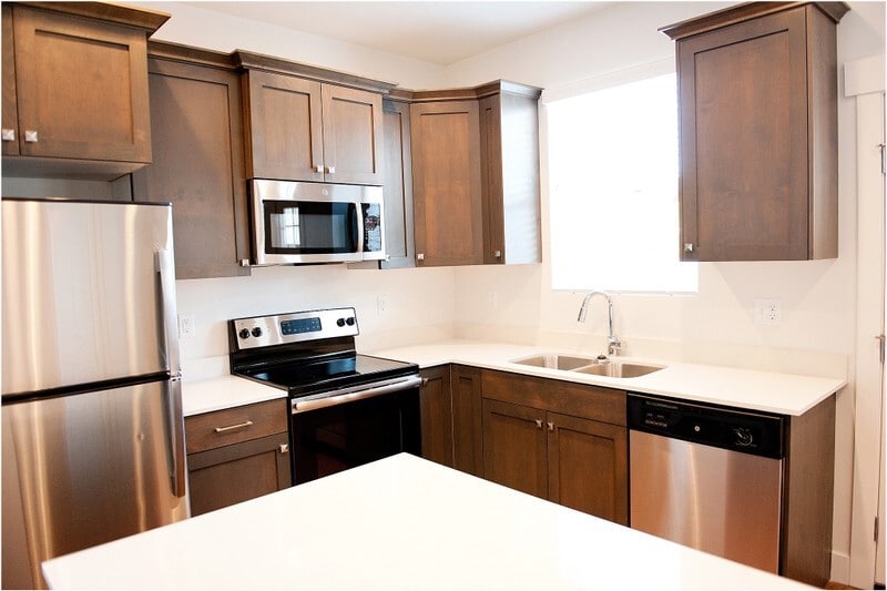 Building Photo - 390 W 200 N