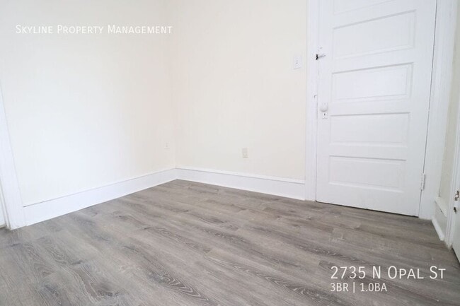 Building Photo - 2735 N Opal St
