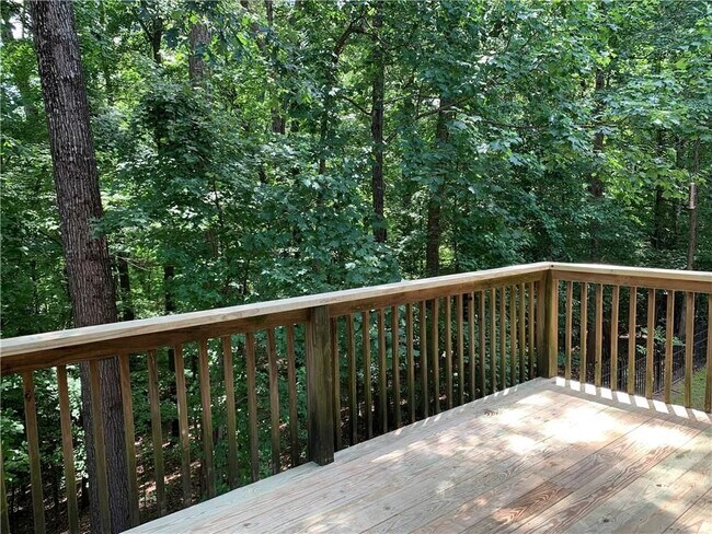 Building Photo - 530 Constellation Overlook SW