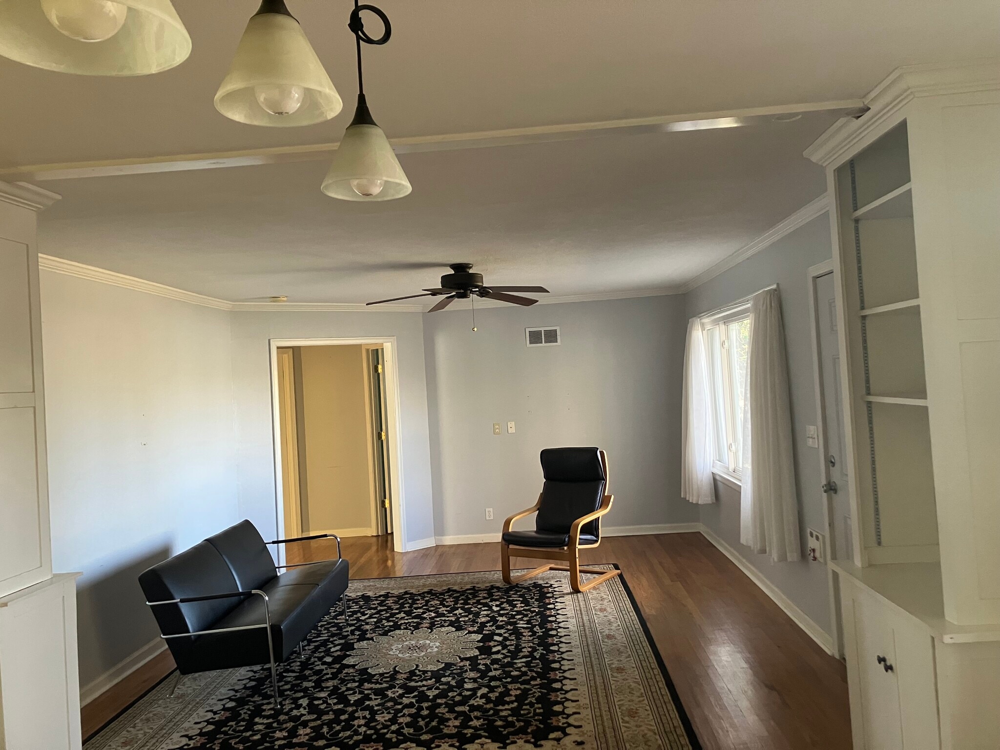 Living - 6825 W 82nd St