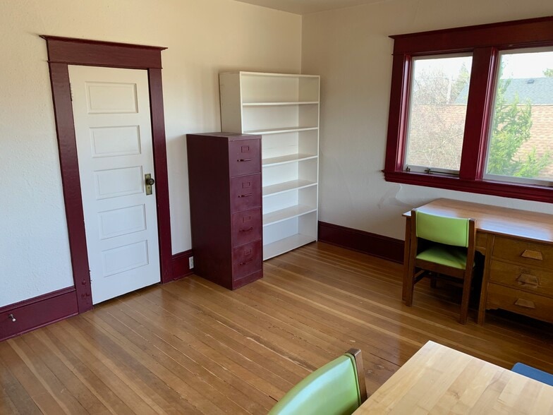 2nd floor NE bedroom - 4054 NE Rodney Ave