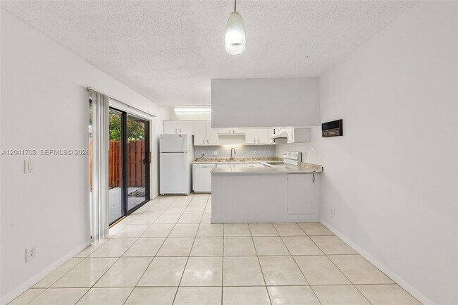 Building Photo - 3118 Spanish Wells Dr