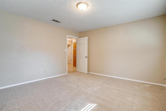 Building Photo - 4860 Ledgestone Ct