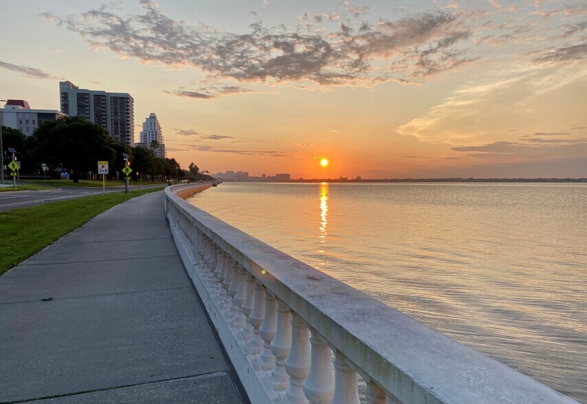 Building Photo - 2611 Bayshore Blvd