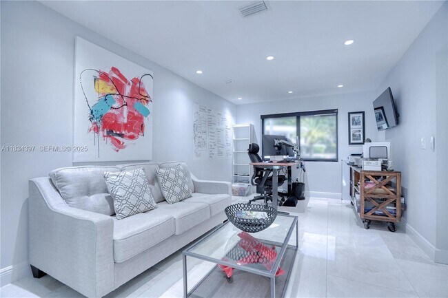 Building Photo - 13300 Biscayne Bay Terrace