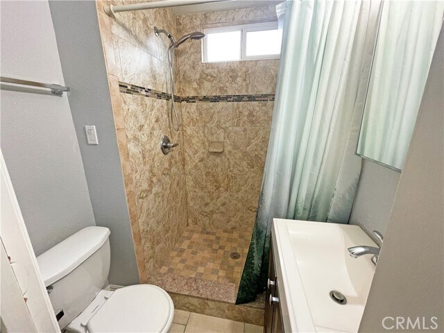 Building Photo - 2703 Gates Ave