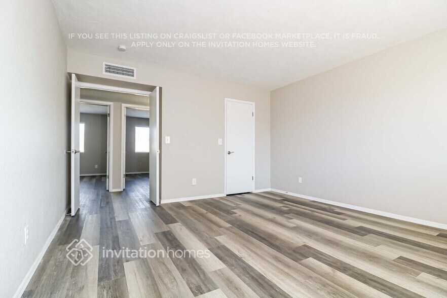 Building Photo - 8937 W Malapai Dr