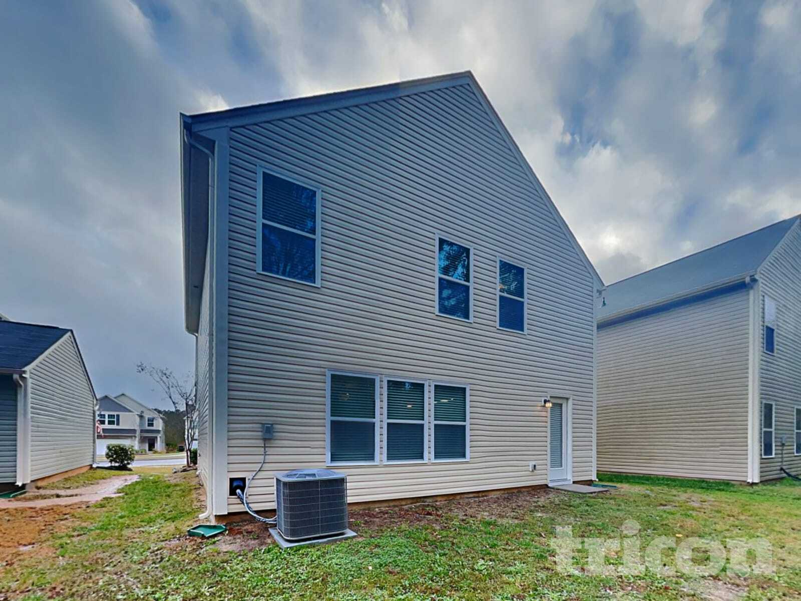 Building Photo - 805 Alta Wy