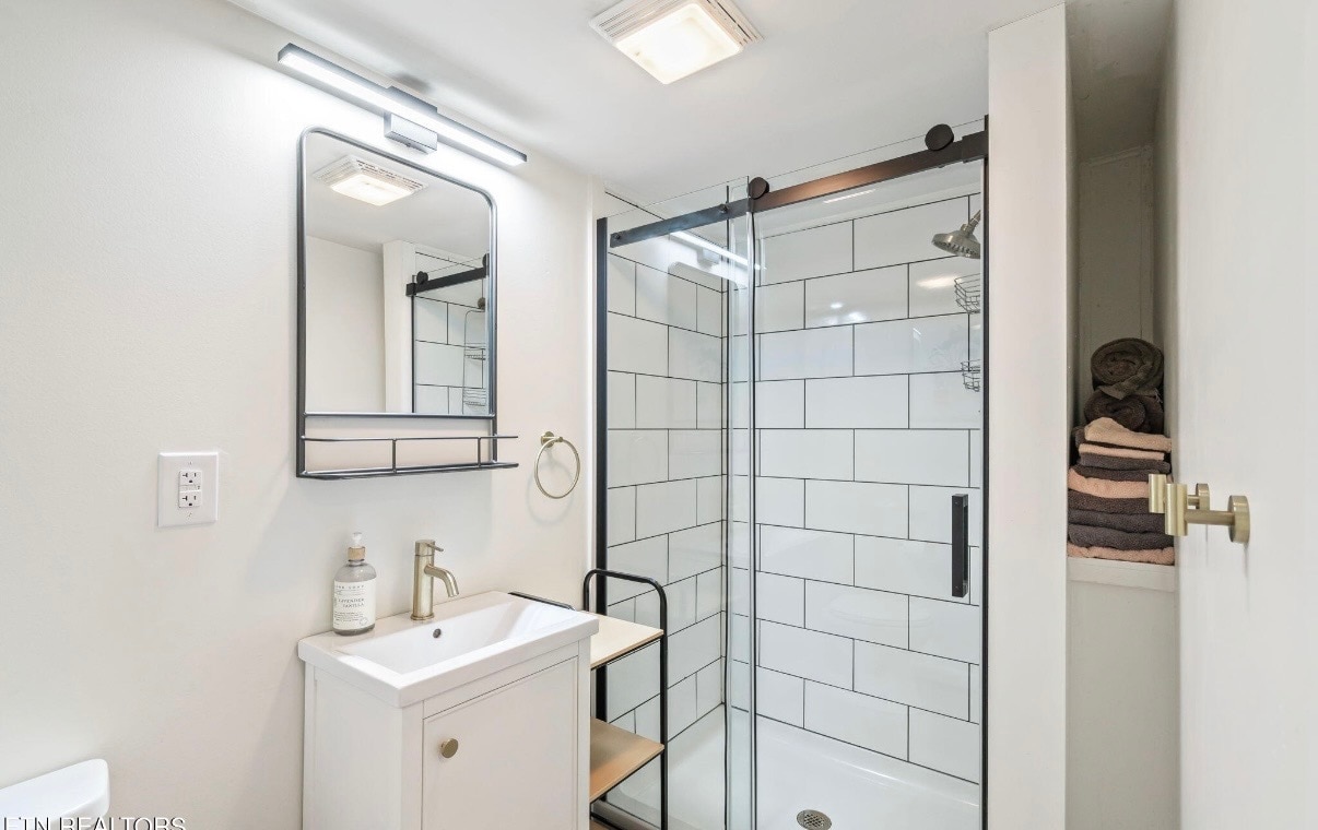 updated bathroom - 1925 Trotter Ave