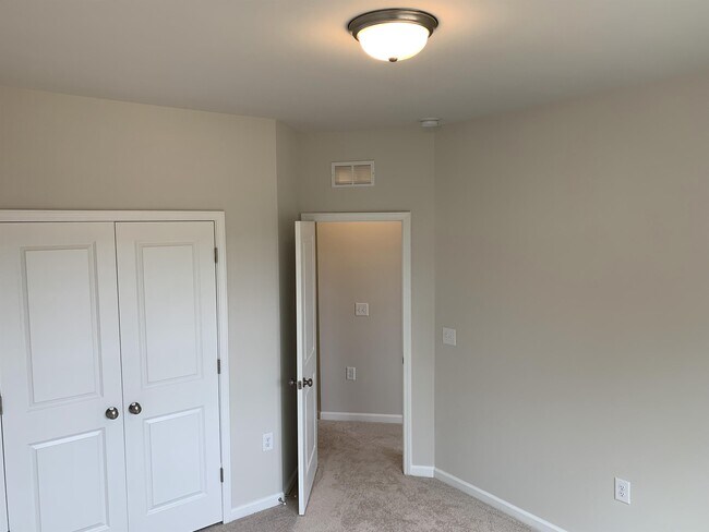 Building Photo - 6193 Beale Loop