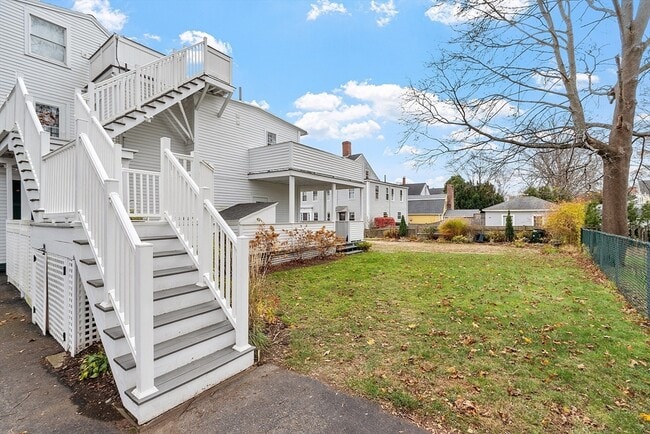 Building Photo - 74-76-76 Bromfield St