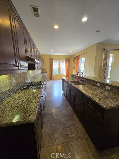 Building Photo - 16231 Yarmouth Cir